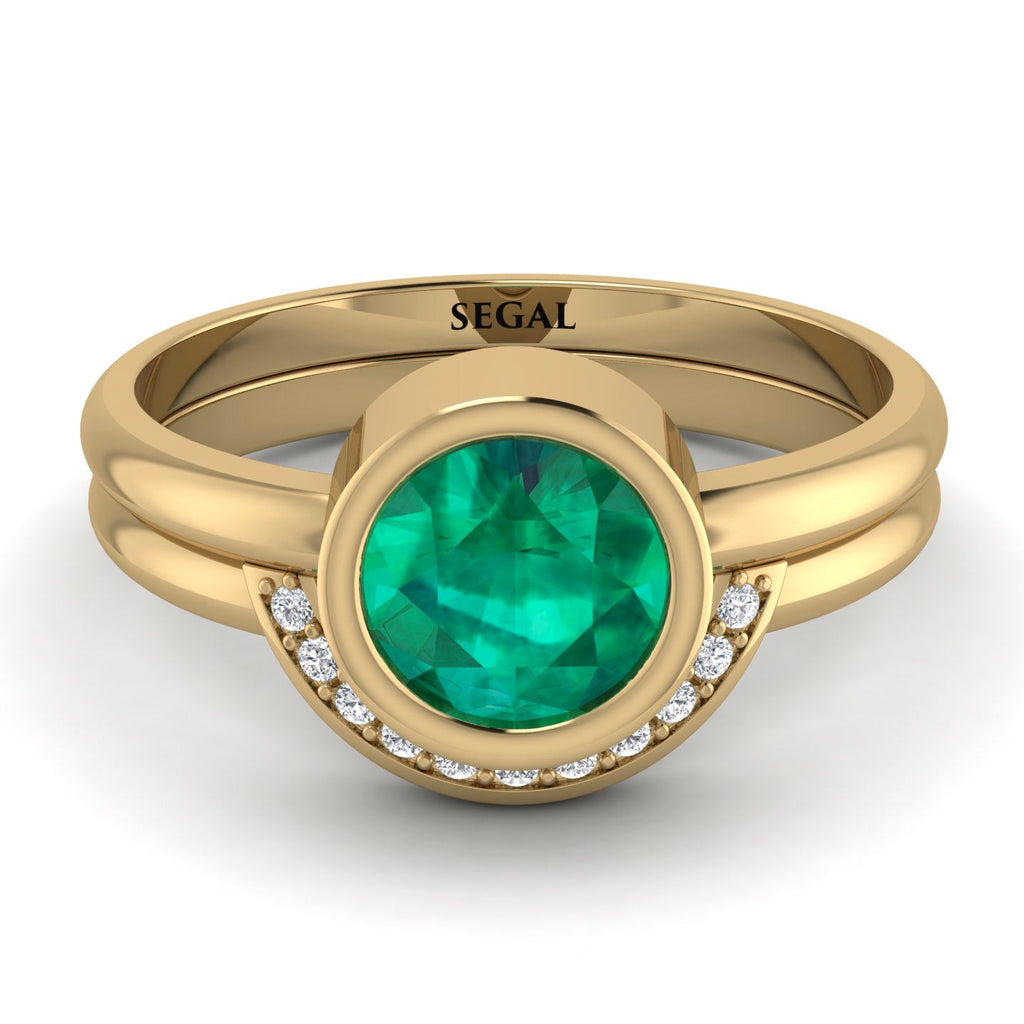 Lab-Created vs Natural Emerald Engagement Rings: What You Get