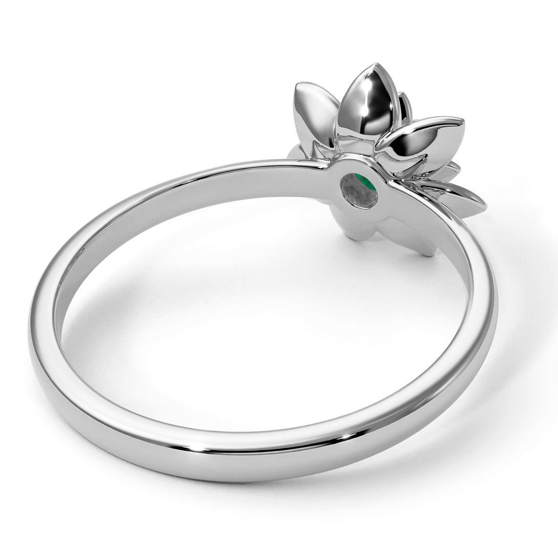 Lotus Flower Solitaire Emerald ring - Lotus no. 6