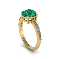 Traditional_emerald_Engagement_Ring (1).jpg