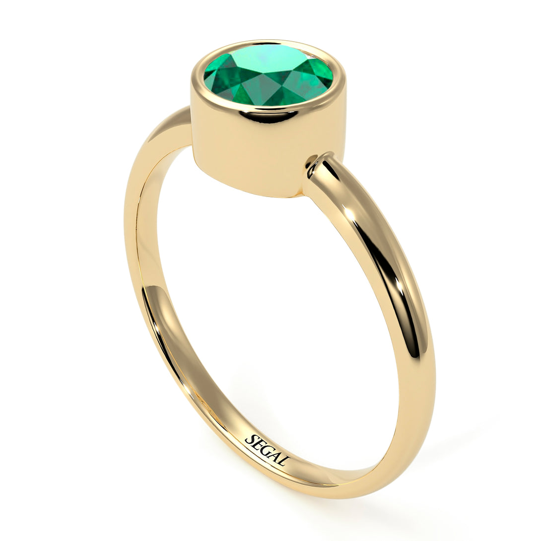 Solitaire Bezel Emerald Ring - Emerson No. 4