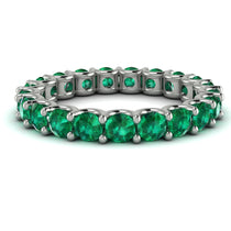 Emerald_eternity_ring_2.jpg