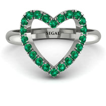 Emerald_heart_ring_2.jpg