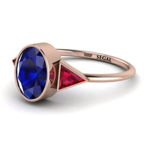 Geometrical_bezel_Sapphire_Ring_3.jpg
