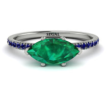 Marqise_Emerald_engagement_ring_2.jpg