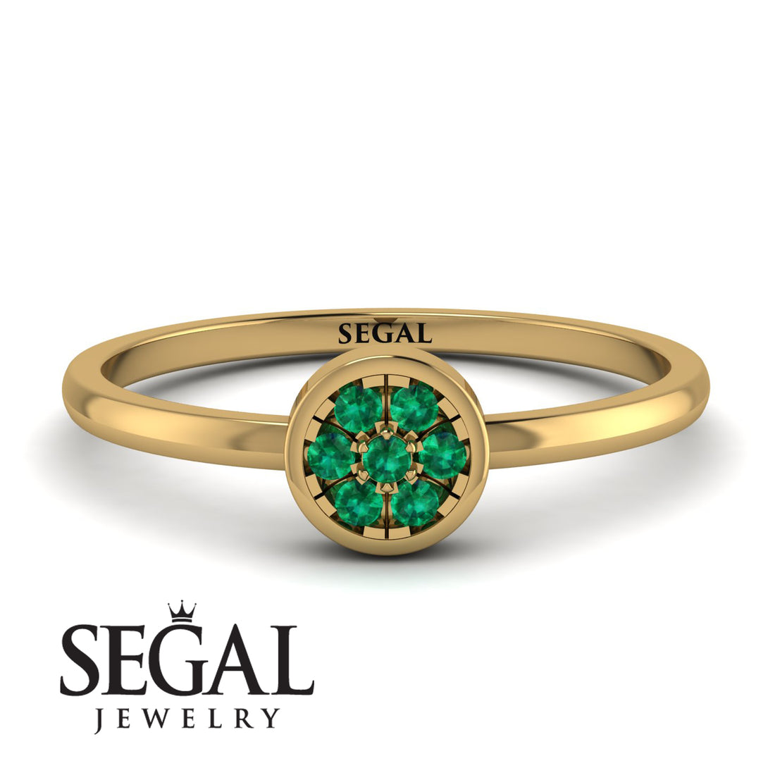 Minimalist Round Emerald Ring - Mckenna No. 4