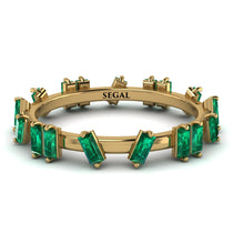 baguette_Emerald_eternity_band_2.jpg