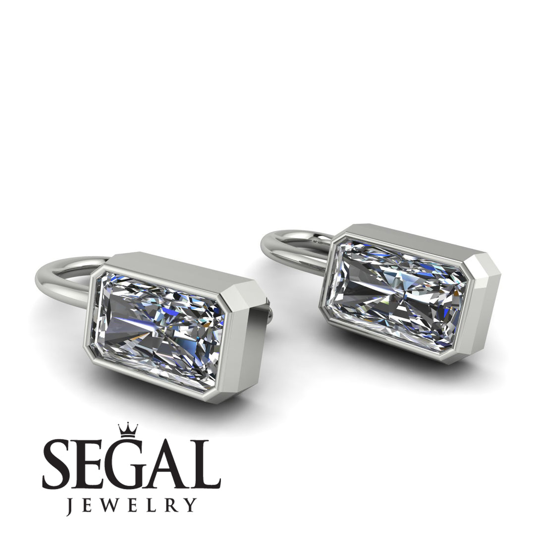 Bezel Diamond Emerald Earrings - Perla No. 3