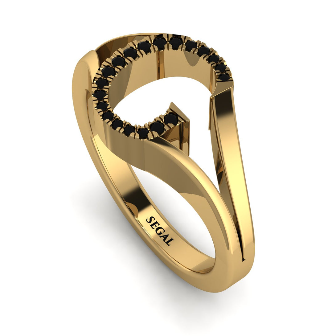 Black Diamond Initial G Ring