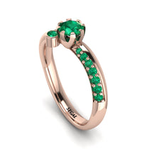 delicate_emerald_engagement_ring1.jpg