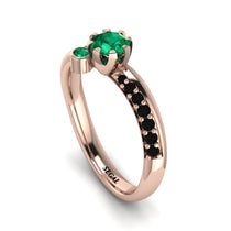 delicate_emerald_engagement_ring1.jpg