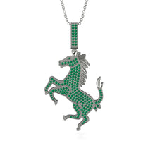 emerald_horse_necklace_1.jpg