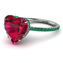 heart_shape_Ruby_ring_3.jpg