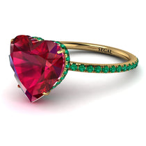 heart_shape_Ruby_ring_3.jpg