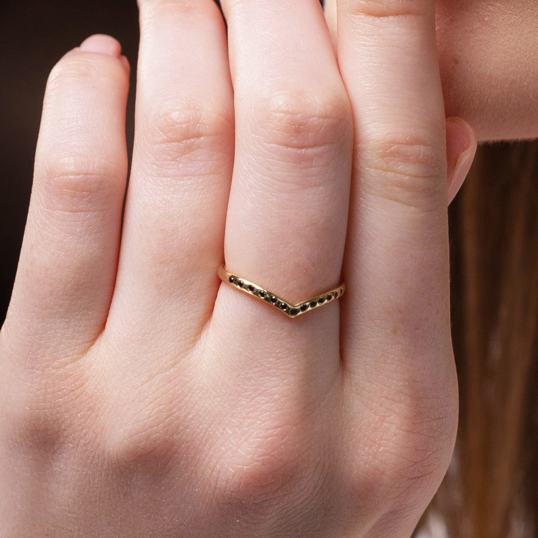 Minimalist V Diamond Ring - Margaret