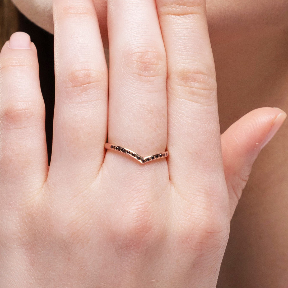 Minimalist V Diamond Ring - Margaret No. 2