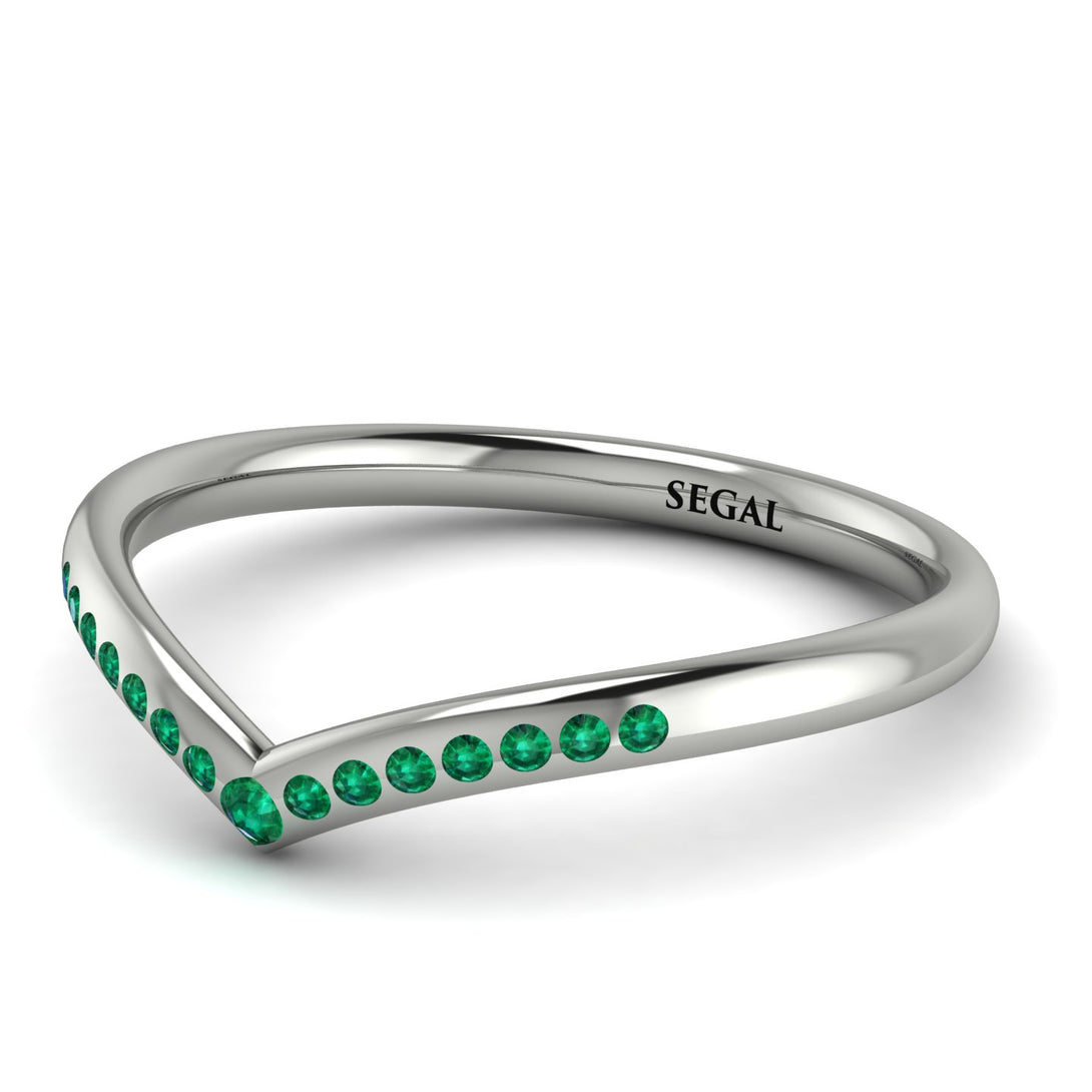 Minimalist V Emerald Ring - Margaret No. 6