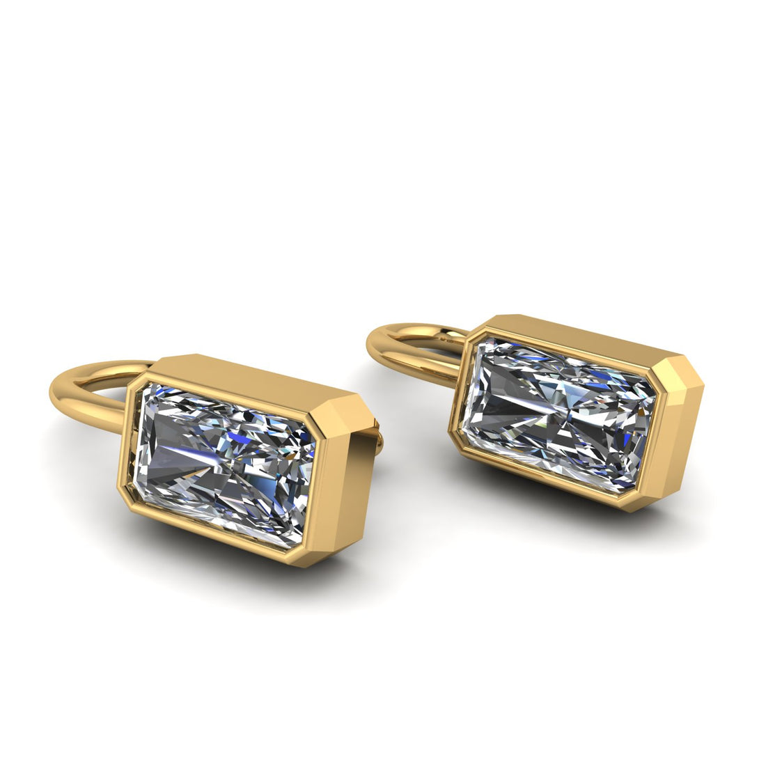 Bezel Diamond Emerald Earrings - Perla No. 1