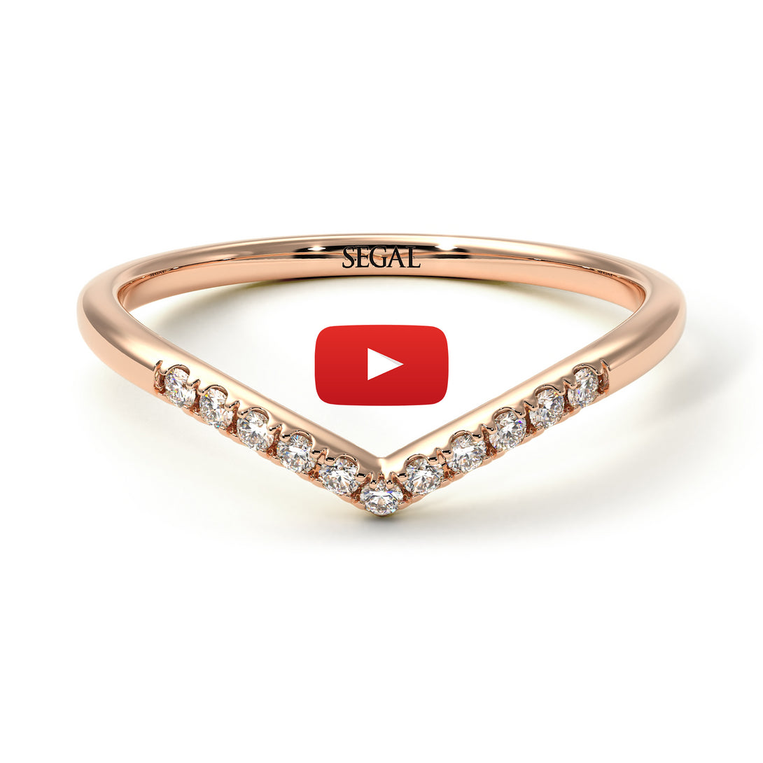 Minimalist V Diamond Ring - Margaret