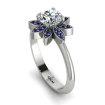 round_diamond_flower_ring1.jpg