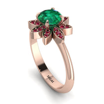 round_emerald_flower_ring1.jpg