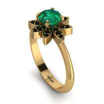 round_emerald_flower_ring1.jpg
