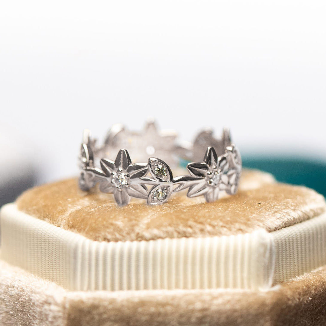 The Garden 25 year Anniversary Ring - Jasmine no. 6