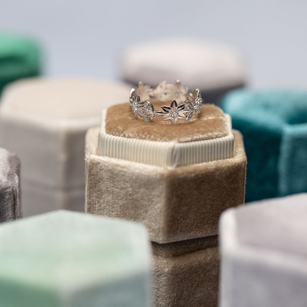 The Garden 25 year Anniversary Ring - Jasmine no. 6