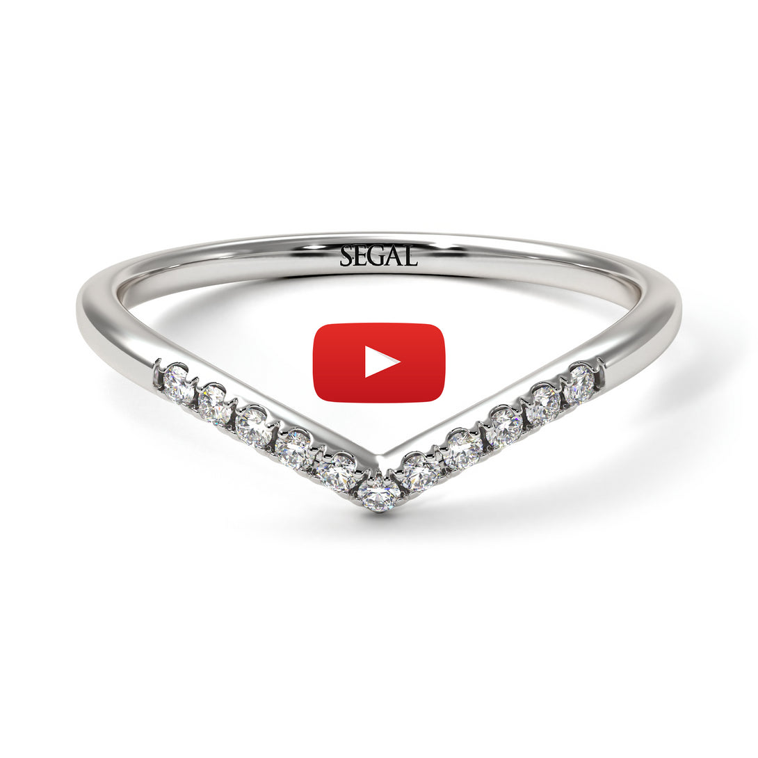 Minimalist V Diamond Ring - Margaret