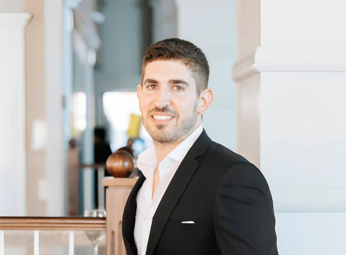 Yaniv image